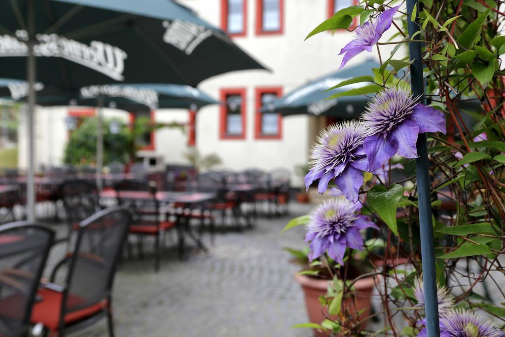 Gasthof Und Hotel Roter Hirsch Claussnitz Экстерьер фото